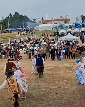 Tradición y cultura popular: Una multitud acompañó la 10° Fiesta Regional del Locro en Oro Verde